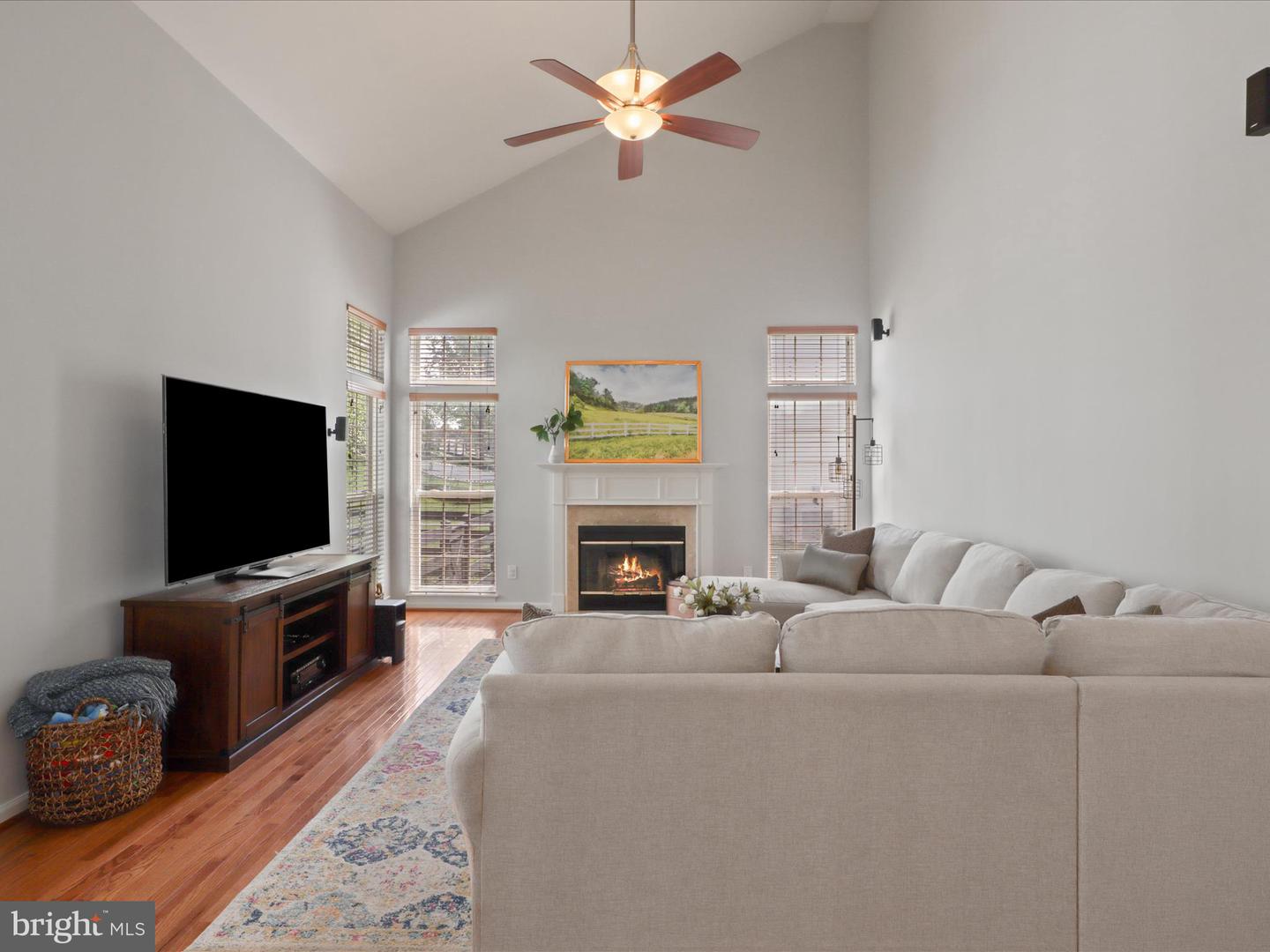 42026 CHERISH CT, ALDIE, Virginia 20105, 6 Bedrooms Bedrooms, ,3 BathroomsBathrooms,Residential,For sale,42026 CHERISH CT,VALO2093718 MLS # VALO2093718