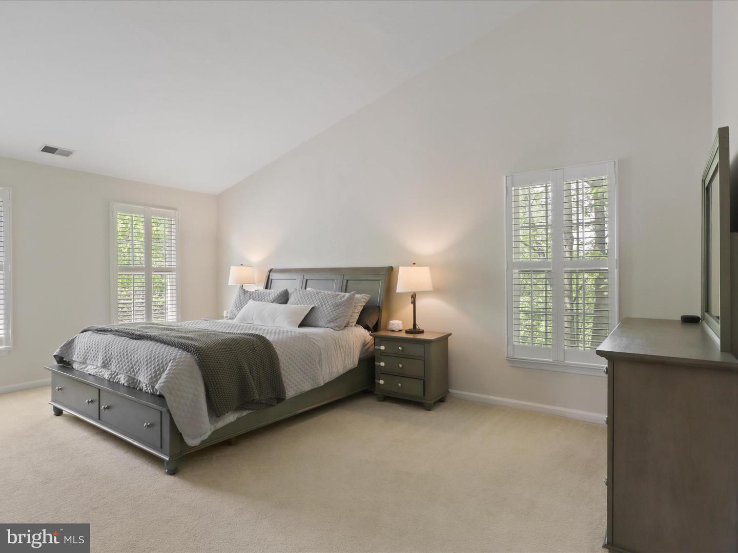 42026 CHERISH CT, ALDIE, Virginia 20105, 6 Bedrooms Bedrooms, ,3 BathroomsBathrooms,Residential,For sale,42026 CHERISH CT,VALO2093718 MLS # VALO2093718