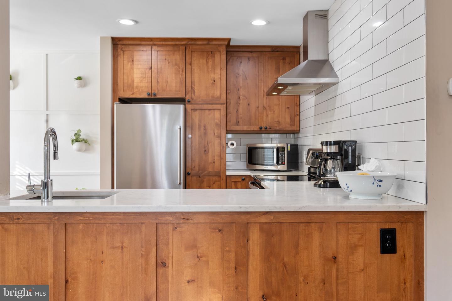 6495 BRICK HEARTH CT, ALEXANDRIA, Virginia 22306, 2 Bedrooms Bedrooms, ,2 BathroomsBathrooms,Residential,For sale,6495 BRICK HEARTH CT,VAFX2233856 MLS # VAFX2233856