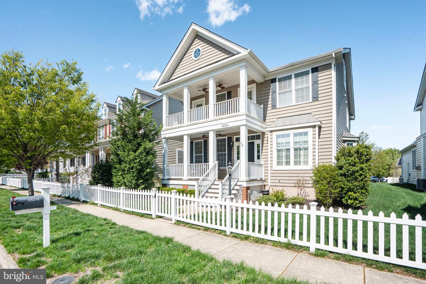 25210 ULYSSES ST, CHANTILLY, Virginia 20152, 5 Bedrooms Bedrooms, ,3 BathroomsBathrooms,Residential,For sale,25210 ULYSSES ST,VALO2093610 MLS # VALO2093610