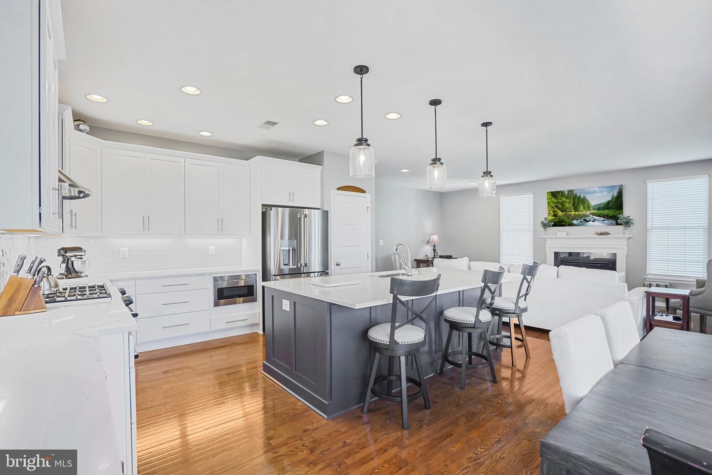 25210 ULYSSES ST, CHANTILLY, Virginia 20152, 5 Bedrooms Bedrooms, ,3 BathroomsBathrooms,Residential,For sale,25210 ULYSSES ST,VALO2093610 MLS # VALO2093610