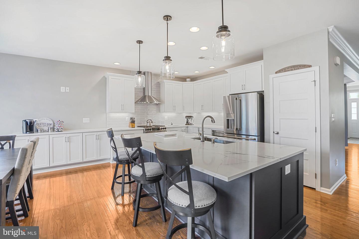 25210 ULYSSES ST, CHANTILLY, Virginia 20152, 5 Bedrooms Bedrooms, ,3 BathroomsBathrooms,Residential,For sale,25210 ULYSSES ST,VALO2093610 MLS # VALO2093610