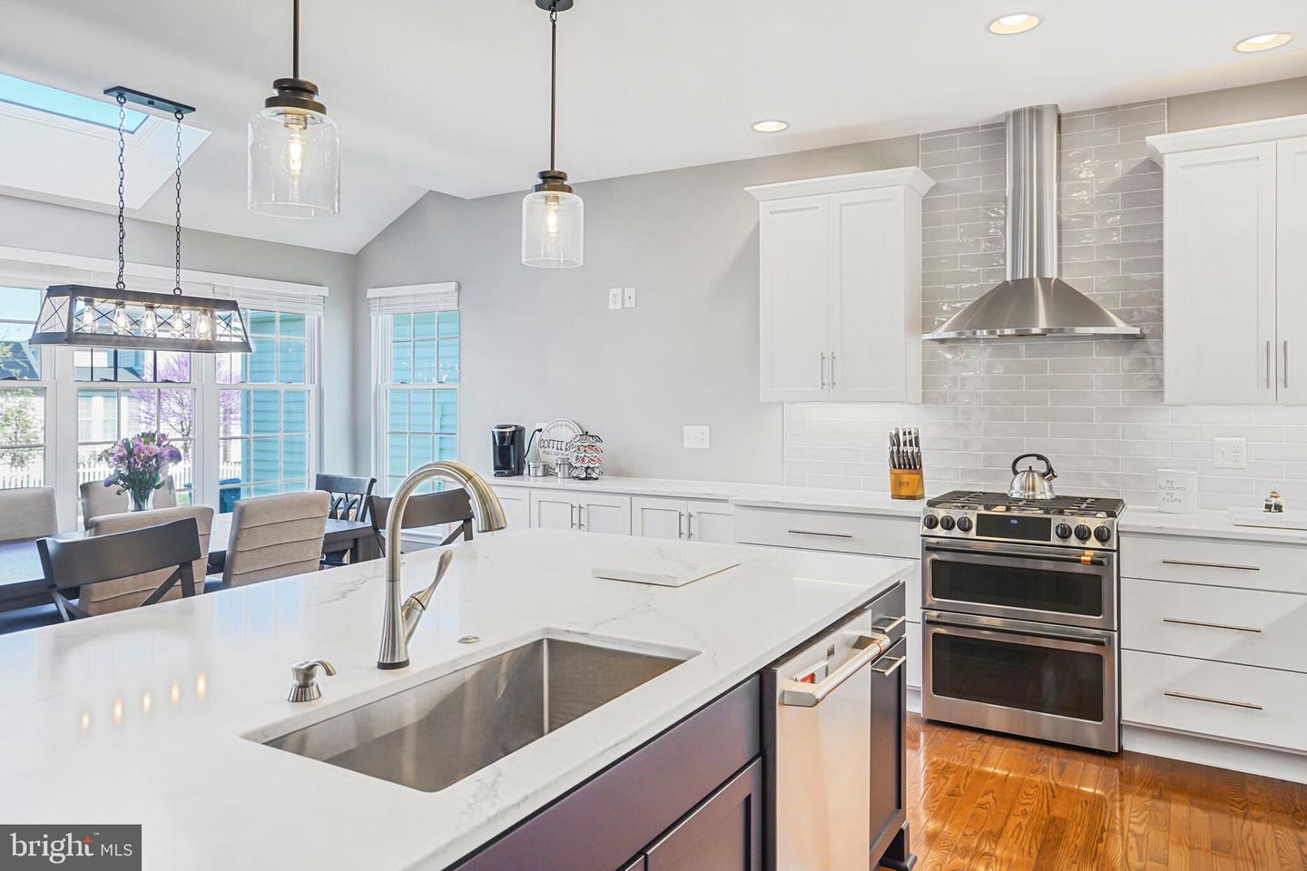 25210 ULYSSES ST, CHANTILLY, Virginia 20152, 5 Bedrooms Bedrooms, ,3 BathroomsBathrooms,Residential,For sale,25210 ULYSSES ST,VALO2093610 MLS # VALO2093610