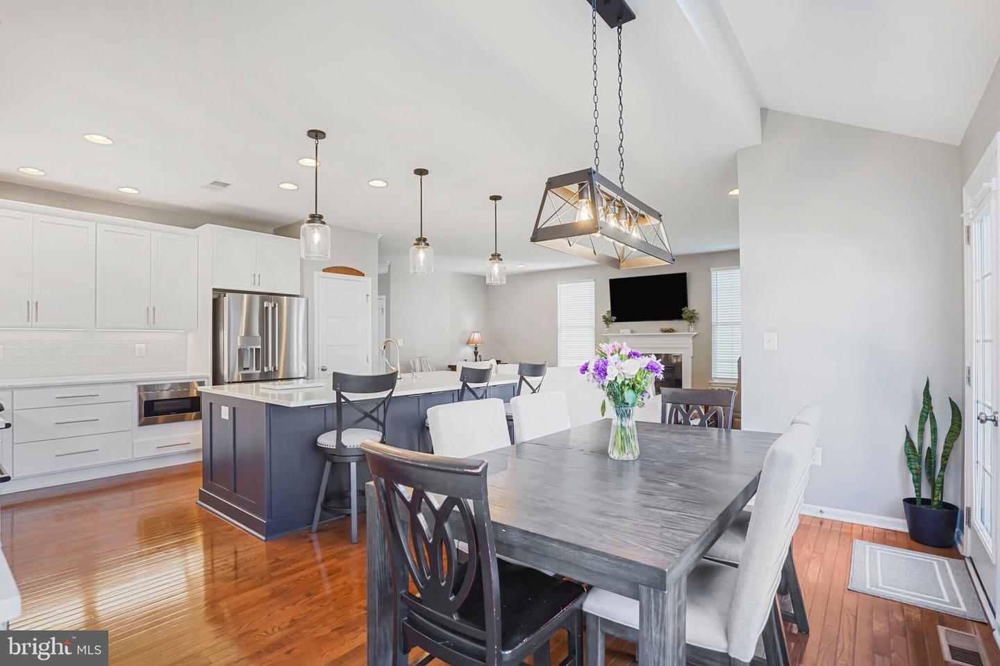 25210 ULYSSES ST, CHANTILLY, Virginia 20152, 5 Bedrooms Bedrooms, ,3 BathroomsBathrooms,Residential,For sale,25210 ULYSSES ST,VALO2093610 MLS # VALO2093610