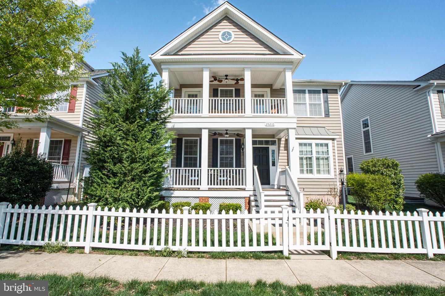 25210 ULYSSES ST, CHANTILLY, Virginia 20152, 5 Bedrooms Bedrooms, ,3 BathroomsBathrooms,Residential,For sale,25210 ULYSSES ST,VALO2093610 MLS # VALO2093610