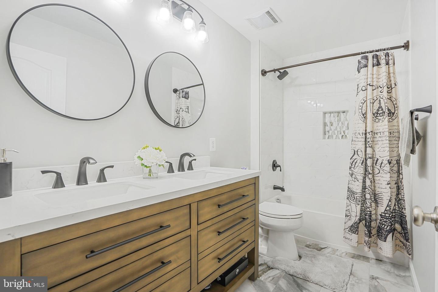 25210 ULYSSES ST, CHANTILLY, Virginia 20152, 5 Bedrooms Bedrooms, ,3 BathroomsBathrooms,Residential,For sale,25210 ULYSSES ST,VALO2093610 MLS # VALO2093610