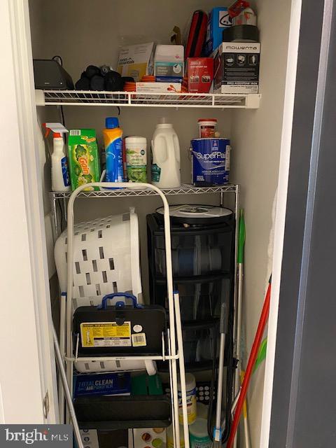 1800 MOUNT VERNON AVE #207, ALEXANDRIA, Virginia 22301, 1 Bedroom Bedrooms, ,1 BathroomBathrooms,Residential,For sale,1800 MOUNT VERNON AVE #207,VAAX2044114 MLS # VAAX2044114