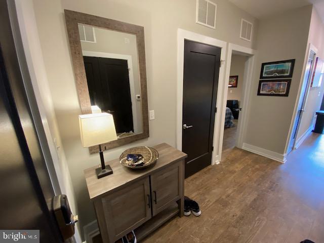 1800 MOUNT VERNON AVE #207, ALEXANDRIA, Virginia 22301, 1 Bedroom Bedrooms, ,1 BathroomBathrooms,Residential,For sale,1800 MOUNT VERNON AVE #207,VAAX2044114 MLS # VAAX2044114