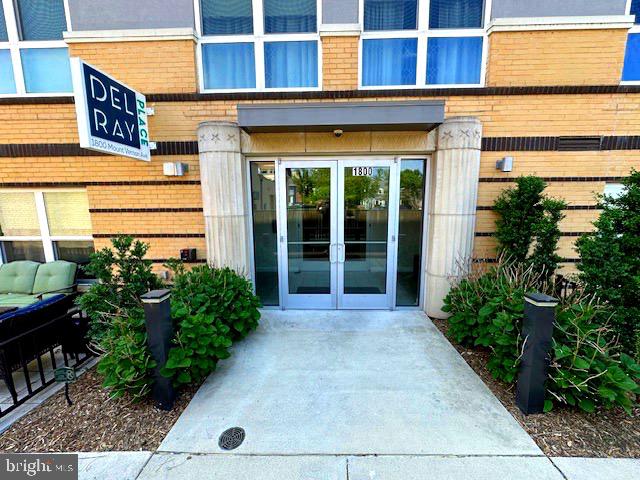 1800 MOUNT VERNON AVE #207, ALEXANDRIA, Virginia 22301, 1 Bedroom Bedrooms, ,1 BathroomBathrooms,Residential,For sale,1800 MOUNT VERNON AVE #207,VAAX2044114 MLS # VAAX2044114