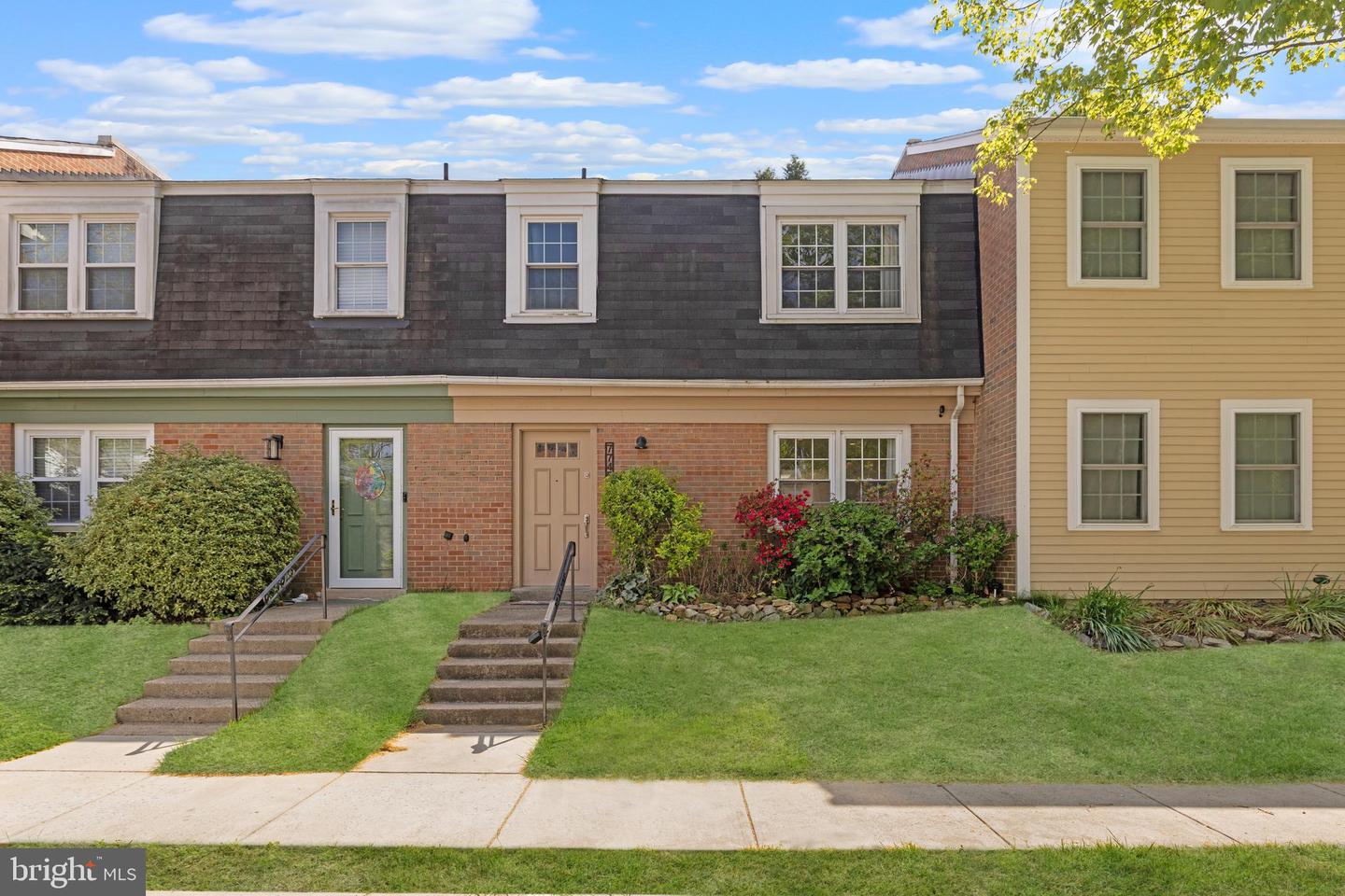 7745 MATISSE WAY, SPRINGFIELD, Virginia 22153, 3 Bedrooms Bedrooms, ,2 BathroomsBathrooms,Residential,For sale,7745 MATISSE WAY,VAFX2234372 MLS # VAFX2234372
