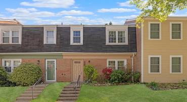 7745 MATISSE WAY, SPRINGFIELD, Virginia 22153, 3 Bedrooms Bedrooms, ,2 BathroomsBathrooms,Residential,For sale,7745 MATISSE WAY,VAFX2234372 MLS # VAFX2234372