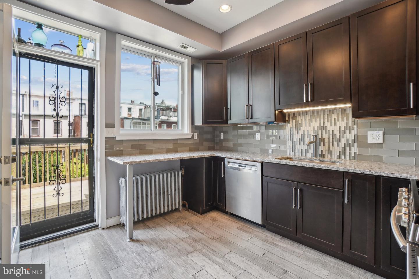 915 WESTMINSTER ST NW, WASHINGTON, District Of Columbia 20001, 3 Bedrooms Bedrooms, 11 Rooms Rooms,2 BathroomsBathrooms,Residential,For sale,915 WESTMINSTER ST NW,DCDC2195414 MLS # DCDC2195414