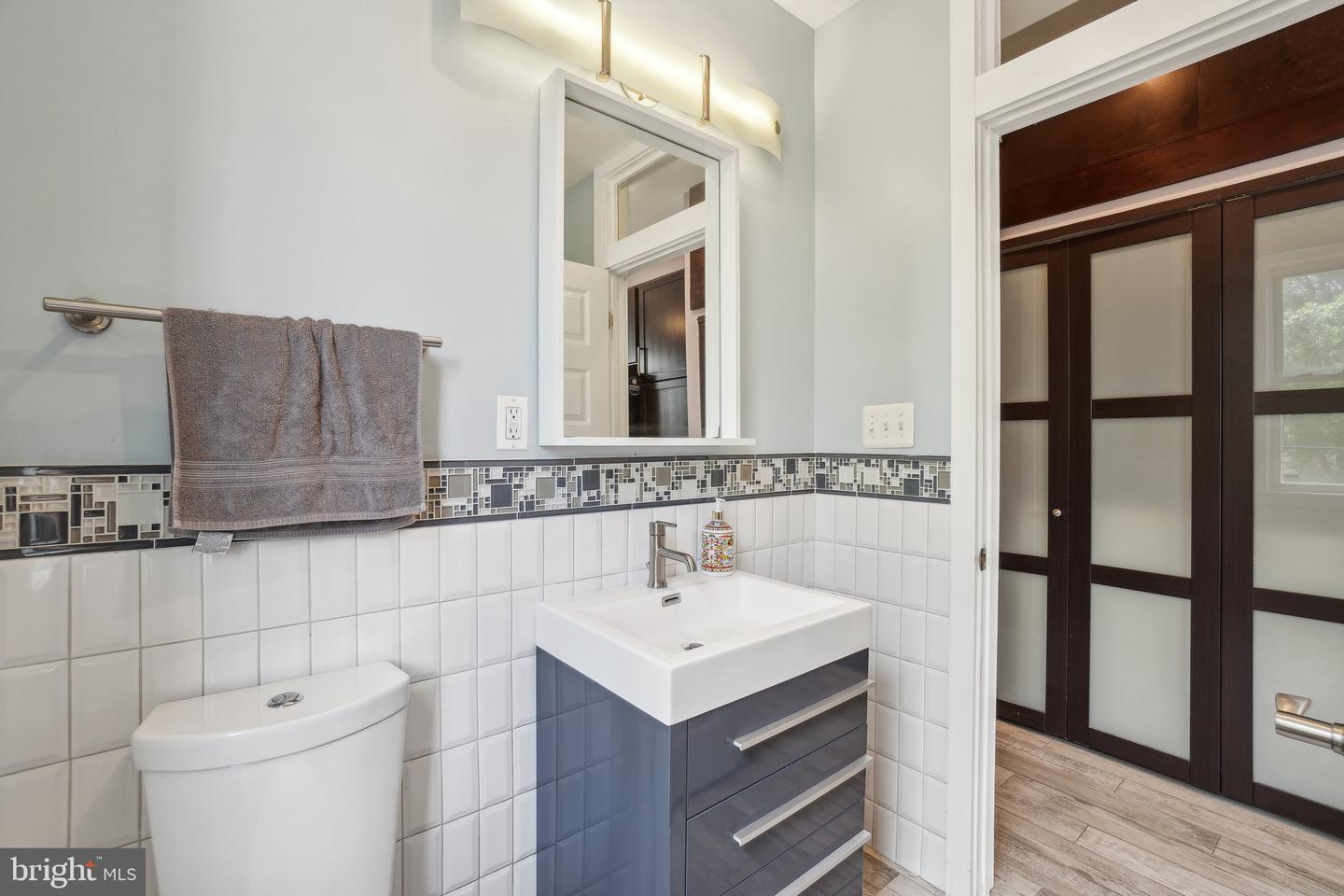 915 WESTMINSTER ST NW, WASHINGTON, District Of Columbia 20001, 3 Bedrooms Bedrooms, 11 Rooms Rooms,2 BathroomsBathrooms,Residential,For sale,915 WESTMINSTER ST NW,DCDC2195414 MLS # DCDC2195414