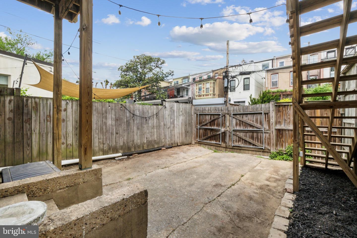 915 WESTMINSTER ST NW, WASHINGTON, District Of Columbia 20001, 3 Bedrooms Bedrooms, 11 Rooms Rooms,2 BathroomsBathrooms,Residential,For sale,915 WESTMINSTER ST NW,DCDC2195414 MLS # DCDC2195414
