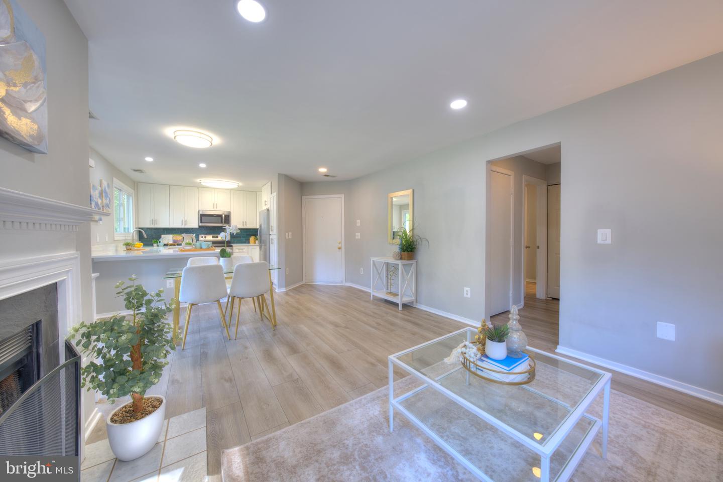 11733 SUMMERCHASE CIR #1733A, RESTON, Virginia 20194, 2 Bedrooms Bedrooms, ,2 BathroomsBathrooms,Residential,For sale,11733 SUMMERCHASE CIR #1733A,VAFX2233992 MLS # VAFX2233992