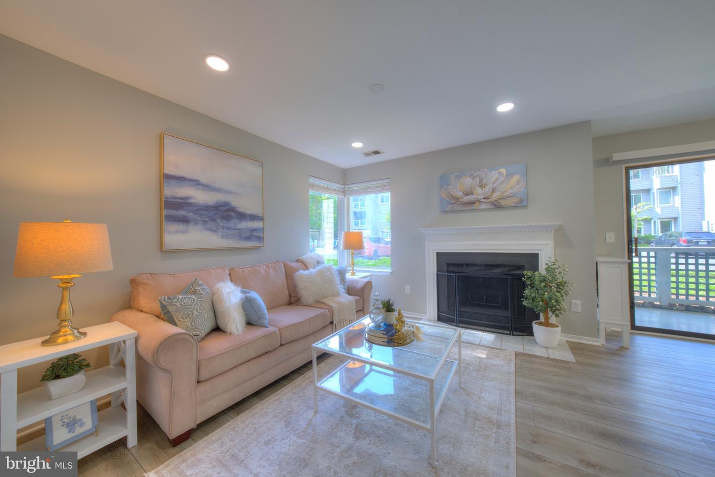 11733 SUMMERCHASE CIR #1733A, RESTON, Virginia 20194, 2 Bedrooms Bedrooms, ,2 BathroomsBathrooms,Residential,For sale,11733 SUMMERCHASE CIR #1733A,VAFX2233992 MLS # VAFX2233992