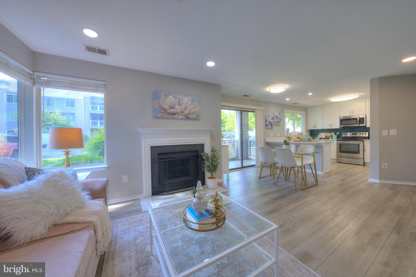 11733 SUMMERCHASE CIR #1733A, RESTON, Virginia 20194, 2 Bedrooms Bedrooms, ,2 BathroomsBathrooms,Residential,For sale,11733 SUMMERCHASE CIR #1733A,VAFX2233992 MLS # VAFX2233992
