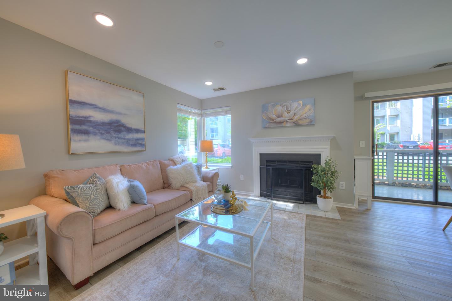 11733 SUMMERCHASE CIR #1733A, RESTON, Virginia 20194, 2 Bedrooms Bedrooms, ,2 BathroomsBathrooms,Residential,For sale,11733 SUMMERCHASE CIR #1733A,VAFX2233992 MLS # VAFX2233992