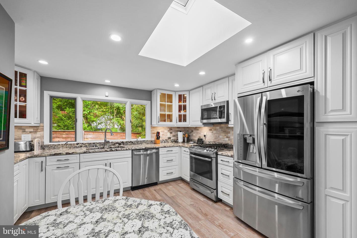2426 CHESTNUT ST, FALLS CHURCH, Virginia 22043, 6 Bedrooms Bedrooms, ,3 BathroomsBathrooms,Residential,For sale,2426 CHESTNUT ST,VAFX2234112 MLS # VAFX2234112