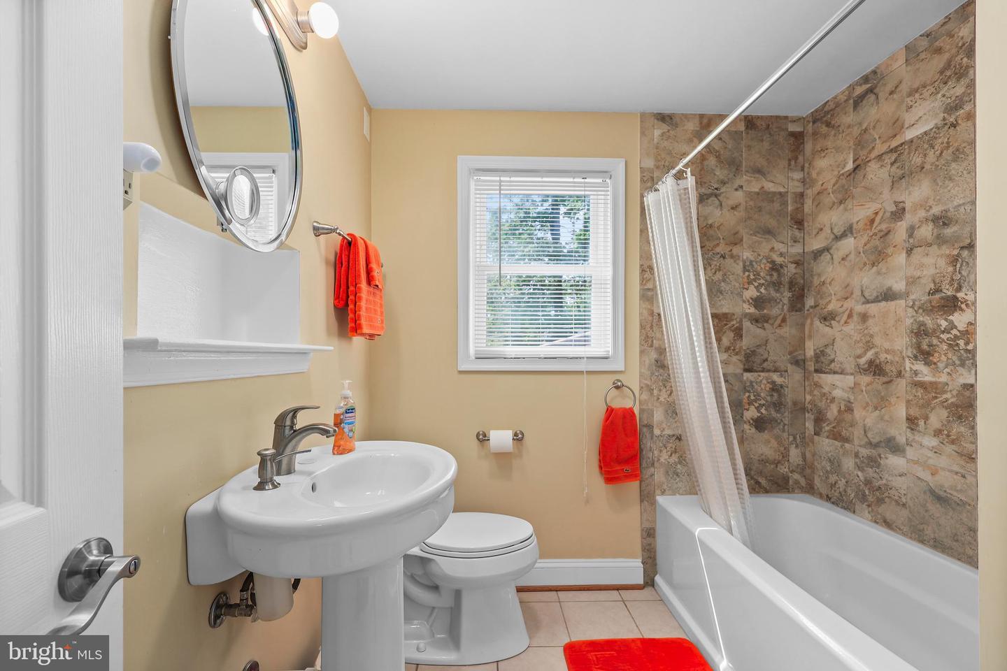 2426 CHESTNUT ST, FALLS CHURCH, Virginia 22043, 6 Bedrooms Bedrooms, ,3 BathroomsBathrooms,Residential,For sale,2426 CHESTNUT ST,VAFX2234112 MLS # VAFX2234112