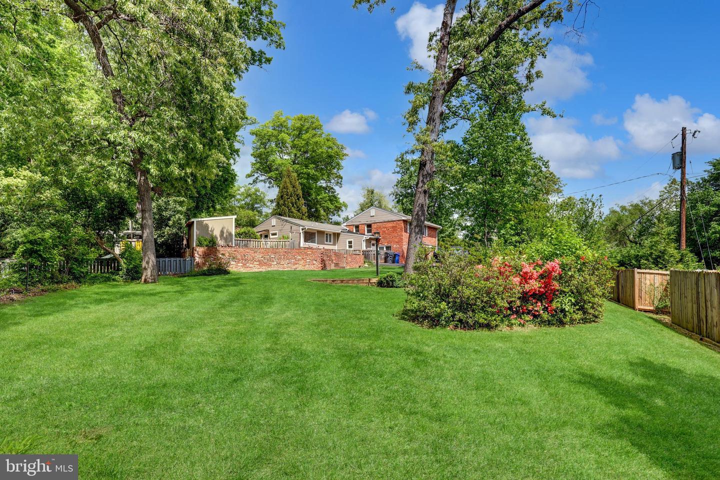 2426 CHESTNUT ST, FALLS CHURCH, Virginia 22043, 6 Bedrooms Bedrooms, ,3 BathroomsBathrooms,Residential,For sale,2426 CHESTNUT ST,VAFX2234112 MLS # VAFX2234112