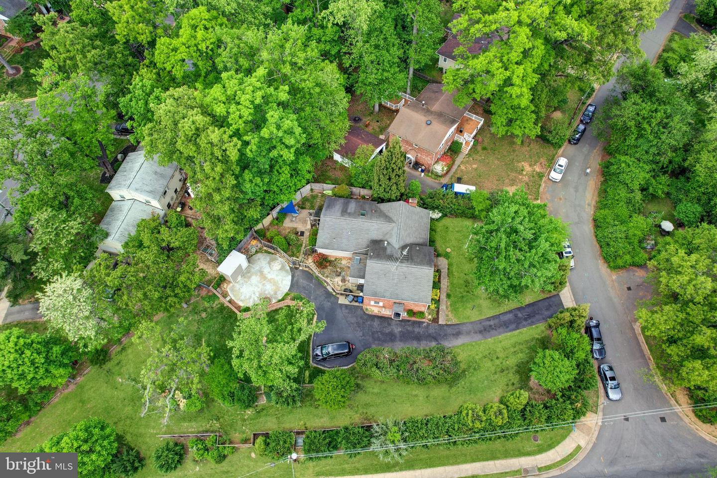 2426 CHESTNUT ST, FALLS CHURCH, Virginia 22043, 6 Bedrooms Bedrooms, ,3 BathroomsBathrooms,Residential,For sale,2426 CHESTNUT ST,VAFX2234112 MLS # VAFX2234112