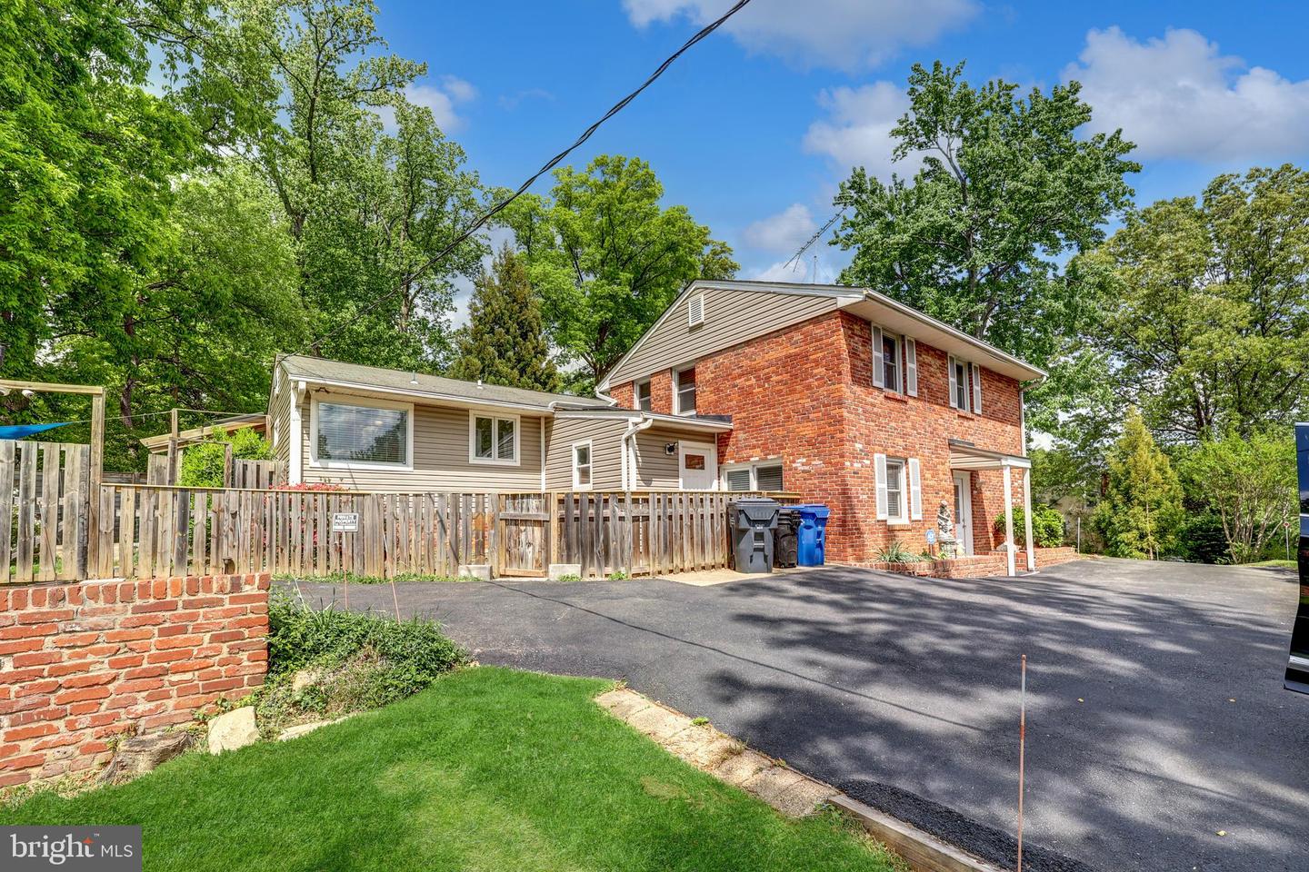2426 CHESTNUT ST, FALLS CHURCH, Virginia 22043, 6 Bedrooms Bedrooms, ,3 BathroomsBathrooms,Residential,For sale,2426 CHESTNUT ST,VAFX2234112 MLS # VAFX2234112