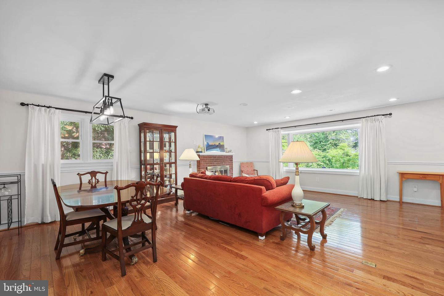 2426 CHESTNUT ST, FALLS CHURCH, Virginia 22043, 6 Bedrooms Bedrooms, ,3 BathroomsBathrooms,Residential,For sale,2426 CHESTNUT ST,VAFX2234112 MLS # VAFX2234112