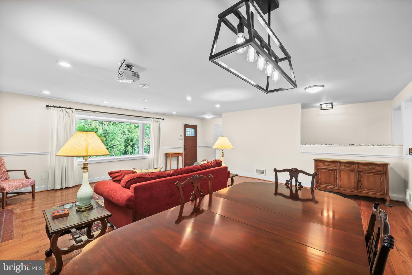 2426 CHESTNUT ST, FALLS CHURCH, Virginia 22043, 6 Bedrooms Bedrooms, ,3 BathroomsBathrooms,Residential,For sale,2426 CHESTNUT ST,VAFX2234112 MLS # VAFX2234112