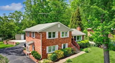 2426 CHESTNUT ST, FALLS CHURCH, Virginia 22043, 6 Bedrooms Bedrooms, ,3 BathroomsBathrooms,Residential,For sale,2426 CHESTNUT ST,VAFX2234112 MLS # VAFX2234112