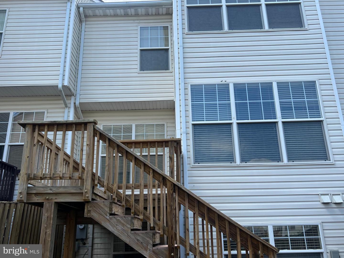 8135 RAINWATER CIR, MANASSAS, Virginia 20111, 3 Bedrooms Bedrooms, ,2 BathroomsBathrooms,Residential,For sale,8135 RAINWATER CIR,VAPW2092028 MLS # VAPW2092028