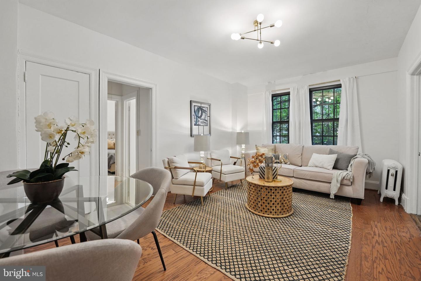 1101 L ST NW #103, WASHINGTON, District Of Columbia 20005, 1 Bedroom Bedrooms, ,1 BathroomBathrooms,Residential,For sale,1101 L ST NW #103,DCDC2195622 MLS # DCDC2195622