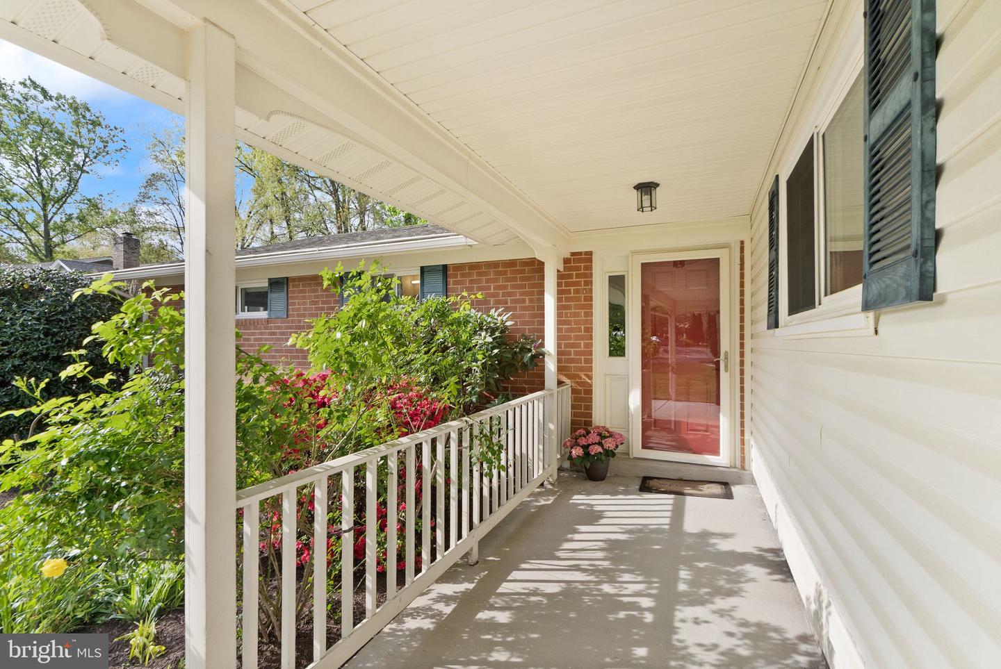 5202 FARADAY CT, FAIRFAX, Virginia 22032, 4 Bedrooms Bedrooms, ,3 BathroomsBathrooms,Residential,For sale,5202 FARADAY CT,VAFX2234374 MLS # VAFX2234374