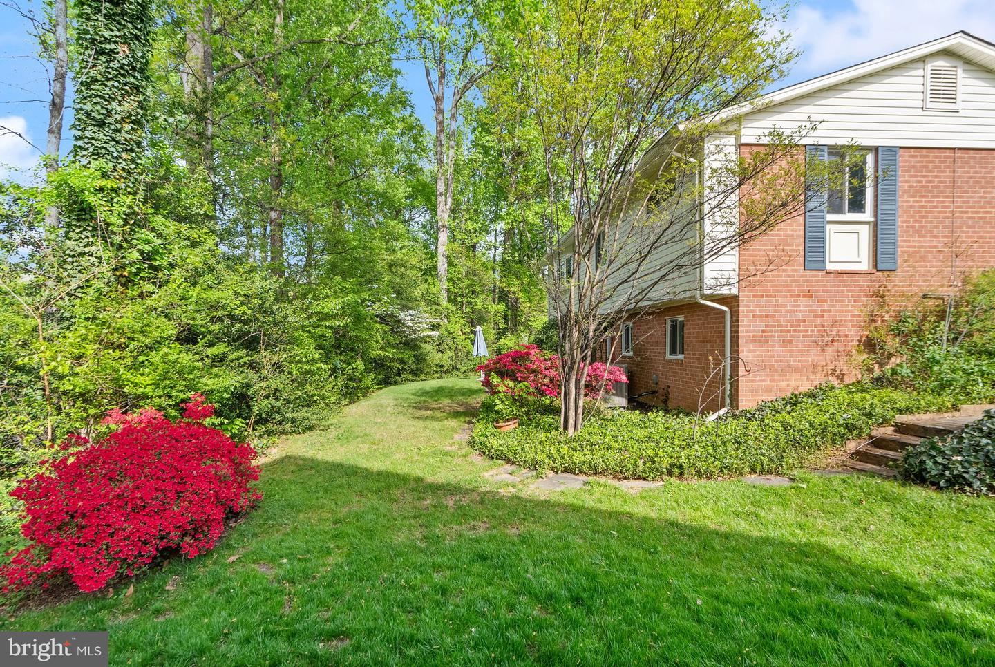 5202 FARADAY CT, FAIRFAX, Virginia 22032, 4 Bedrooms Bedrooms, ,3 BathroomsBathrooms,Residential,For sale,5202 FARADAY CT,VAFX2234374 MLS # VAFX2234374