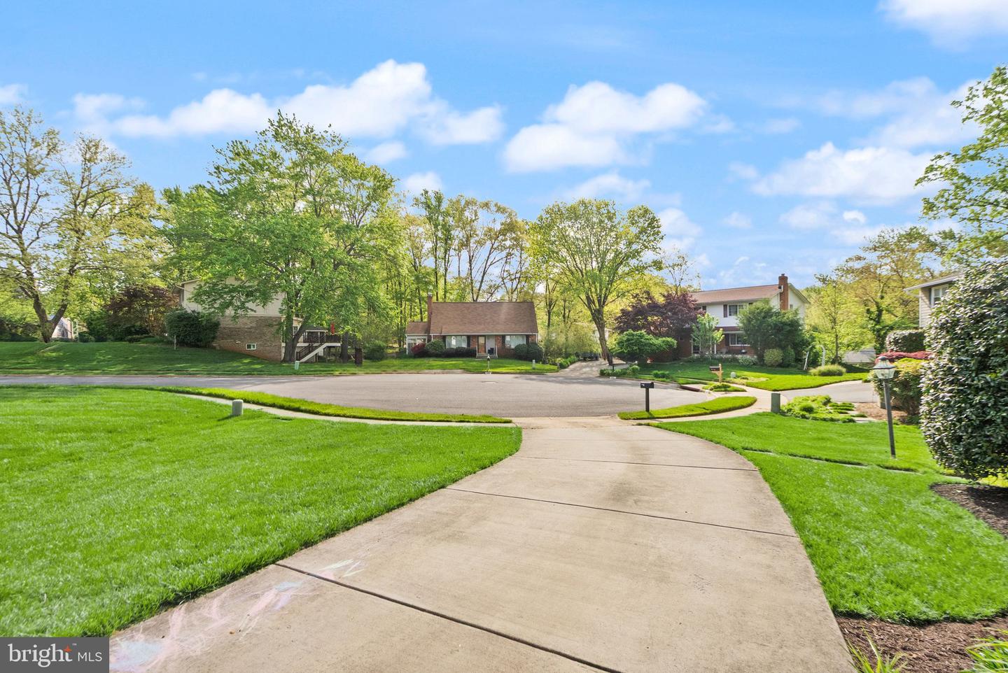 5202 FARADAY CT, FAIRFAX, Virginia 22032, 4 Bedrooms Bedrooms, ,3 BathroomsBathrooms,Residential,For sale,5202 FARADAY CT,VAFX2234374 MLS # VAFX2234374