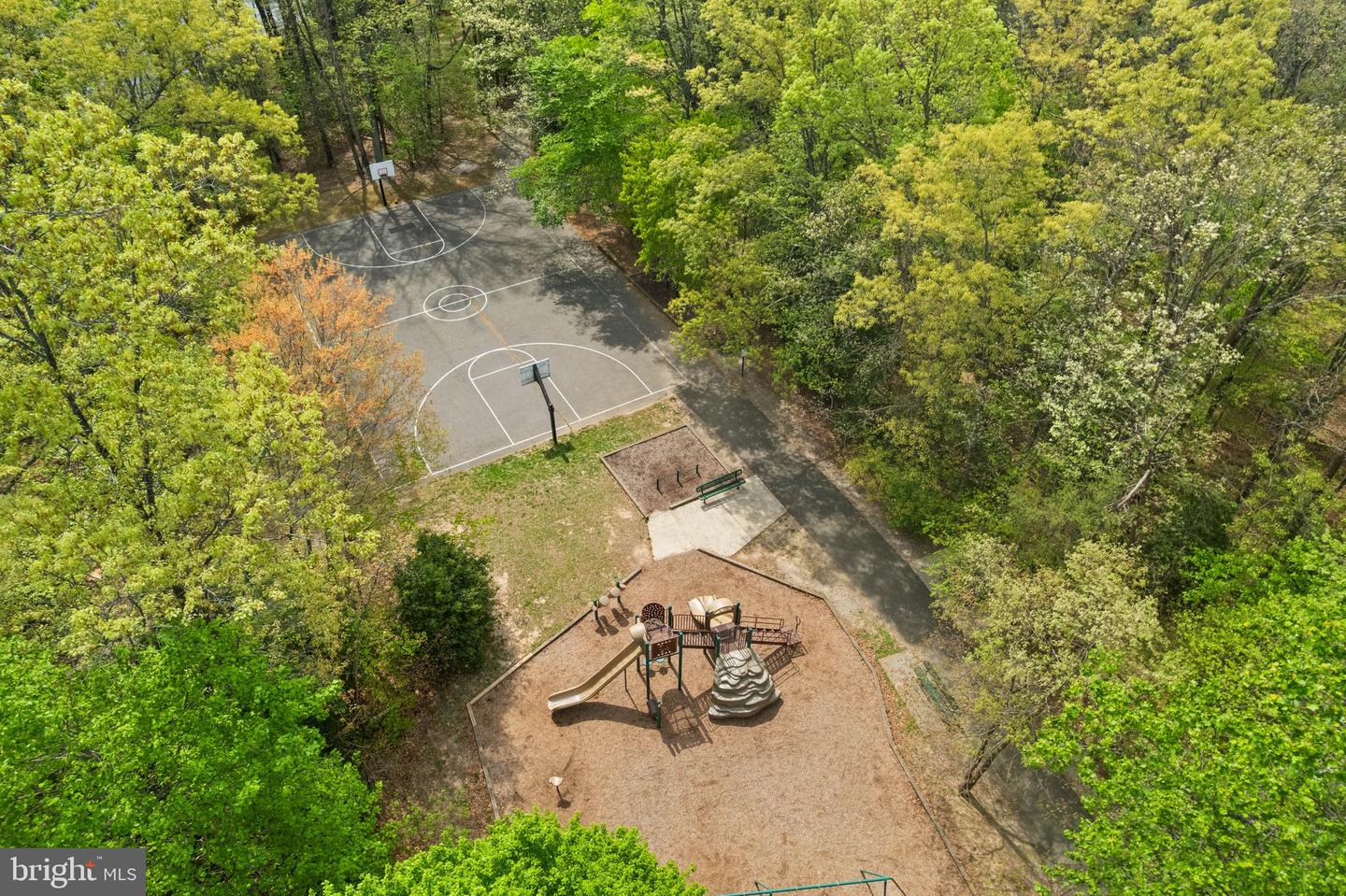 5202 FARADAY CT, FAIRFAX, Virginia 22032, 4 Bedrooms Bedrooms, ,3 BathroomsBathrooms,Residential,For sale,5202 FARADAY CT,VAFX2234374 MLS # VAFX2234374