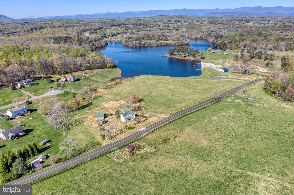 10080 MOUNTAIN RUN LAKE RD, CULPEPER, Virginia 22701, 4 Bedrooms Bedrooms, ,1 BathroomBathrooms,Residential,10080 MOUNTAIN RUN LAKE RD,VACU2010318 MLS # VACU2010318