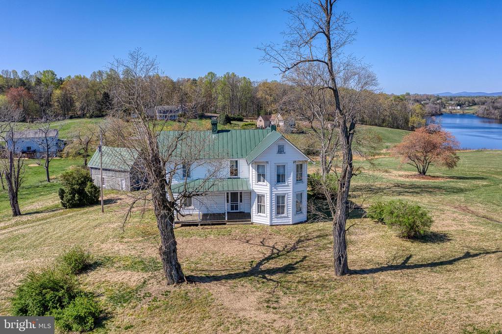 10080 MOUNTAIN RUN LAKE RD, CULPEPER, Virginia 22701, 4 Bedrooms Bedrooms, ,1 BathroomBathrooms,Residential,10080 MOUNTAIN RUN LAKE RD,VACU2010318 MLS # VACU2010318