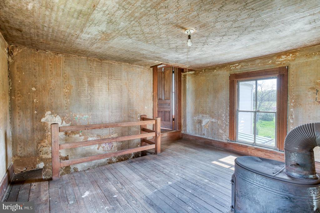 10080 MOUNTAIN RUN LAKE RD, CULPEPER, Virginia 22701, 4 Bedrooms Bedrooms, ,1 BathroomBathrooms,Residential,10080 MOUNTAIN RUN LAKE RD,VACU2010318 MLS # VACU2010318