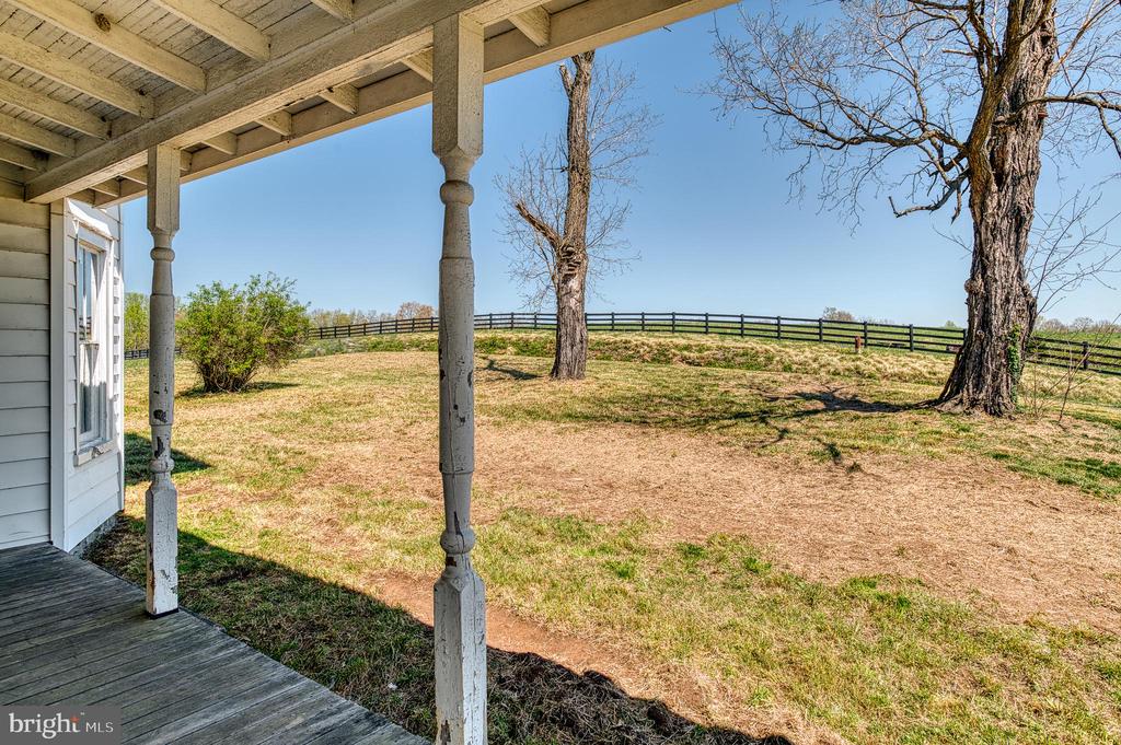 10080 MOUNTAIN RUN LAKE RD, CULPEPER, Virginia 22701, 4 Bedrooms Bedrooms, ,1 BathroomBathrooms,Residential,10080 MOUNTAIN RUN LAKE RD,VACU2010318 MLS # VACU2010318