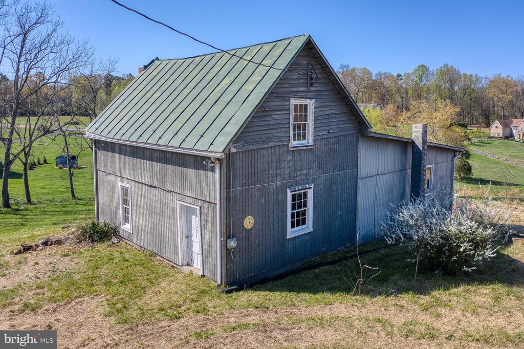 10080 MOUNTAIN RUN LAKE RD, CULPEPER, Virginia 22701, 4 Bedrooms Bedrooms, ,1 BathroomBathrooms,Residential,10080 MOUNTAIN RUN LAKE RD,VACU2010318 MLS # VACU2010318