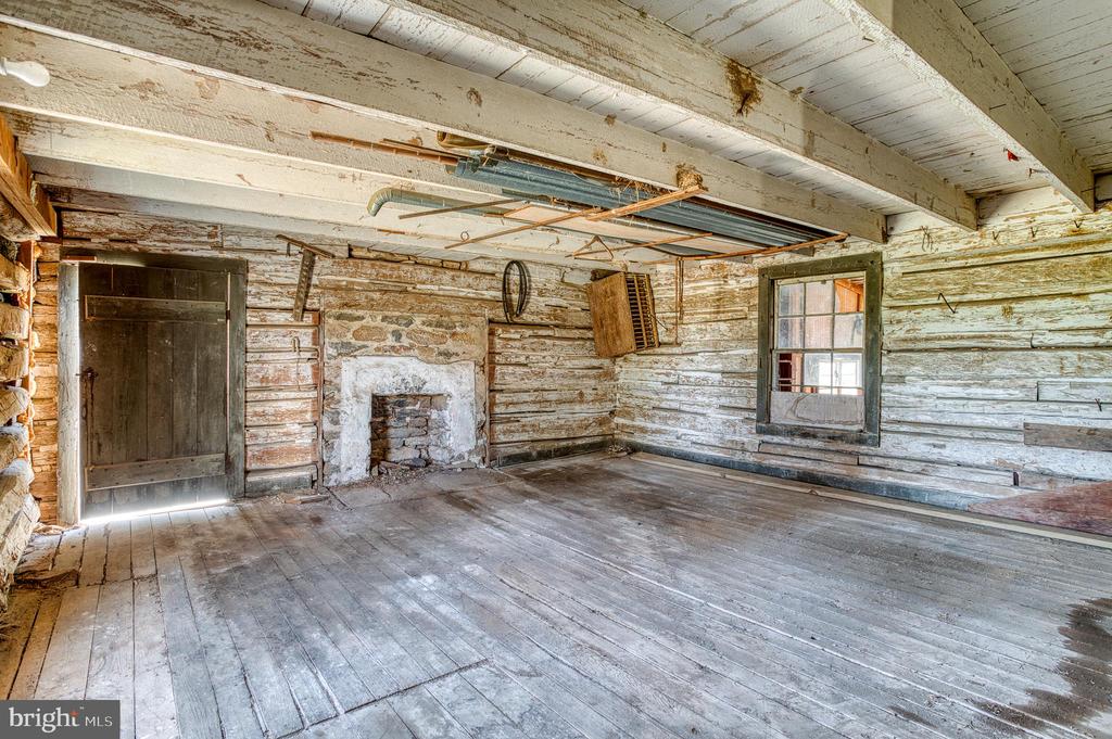 10080 MOUNTAIN RUN LAKE RD, CULPEPER, Virginia 22701, 4 Bedrooms Bedrooms, ,1 BathroomBathrooms,Residential,10080 MOUNTAIN RUN LAKE RD,VACU2010318 MLS # VACU2010318