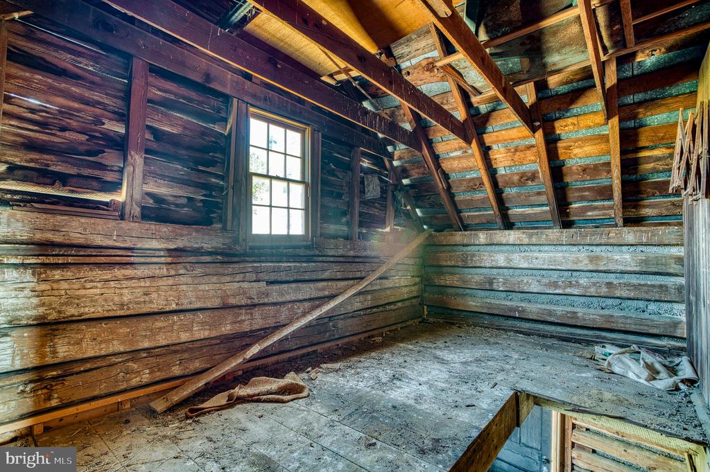 10080 MOUNTAIN RUN LAKE RD, CULPEPER, Virginia 22701, 4 Bedrooms Bedrooms, ,1 BathroomBathrooms,Residential,10080 MOUNTAIN RUN LAKE RD,VACU2010318 MLS # VACU2010318