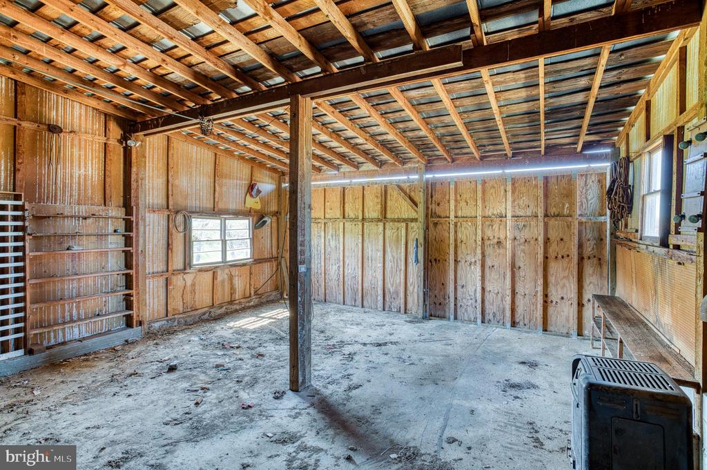 10080 MOUNTAIN RUN LAKE RD, CULPEPER, Virginia 22701, 4 Bedrooms Bedrooms, ,1 BathroomBathrooms,Residential,10080 MOUNTAIN RUN LAKE RD,VACU2010318 MLS # VACU2010318