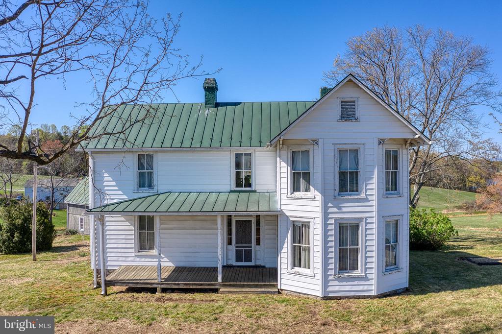 10080 MOUNTAIN RUN LAKE RD, CULPEPER, Virginia 22701, 4 Bedrooms Bedrooms, ,1 BathroomBathrooms,Residential,10080 MOUNTAIN RUN LAKE RD,VACU2010318 MLS # VACU2010318