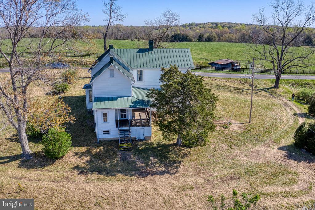 10080 MOUNTAIN RUN LAKE RD, CULPEPER, Virginia 22701, 4 Bedrooms Bedrooms, ,1 BathroomBathrooms,Residential,10080 MOUNTAIN RUN LAKE RD,VACU2010318 MLS # VACU2010318