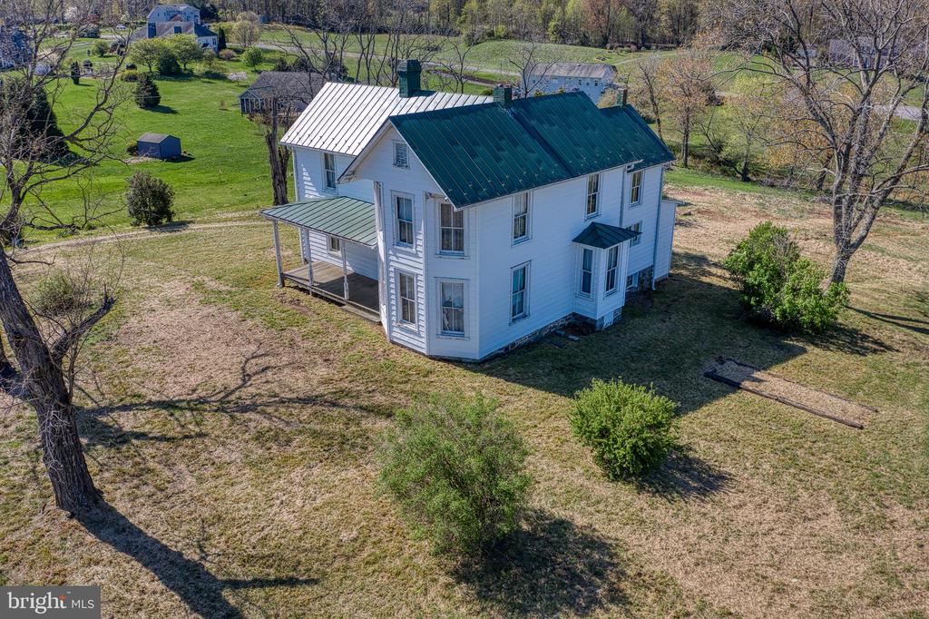 10080 MOUNTAIN RUN LAKE RD, CULPEPER, Virginia 22701, 4 Bedrooms Bedrooms, ,1 BathroomBathrooms,Residential,10080 MOUNTAIN RUN LAKE RD,VACU2010318 MLS # VACU2010318