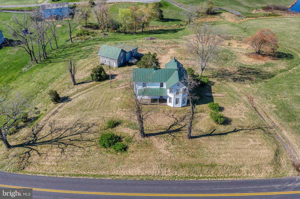 10080 MOUNTAIN RUN LAKE RD, CULPEPER, Virginia 22701, 4 Bedrooms Bedrooms, ,1 BathroomBathrooms,Residential,10080 MOUNTAIN RUN LAKE RD,VACU2010318 MLS # VACU2010318