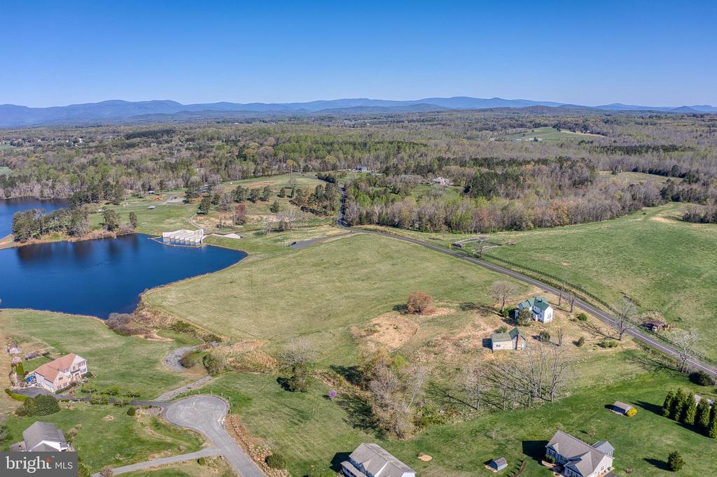 10080 MOUNTAIN RUN LAKE RD, CULPEPER, Virginia 22701, 4 Bedrooms Bedrooms, ,1 BathroomBathrooms,Residential,10080 MOUNTAIN RUN LAKE RD,VACU2010318 MLS # VACU2010318