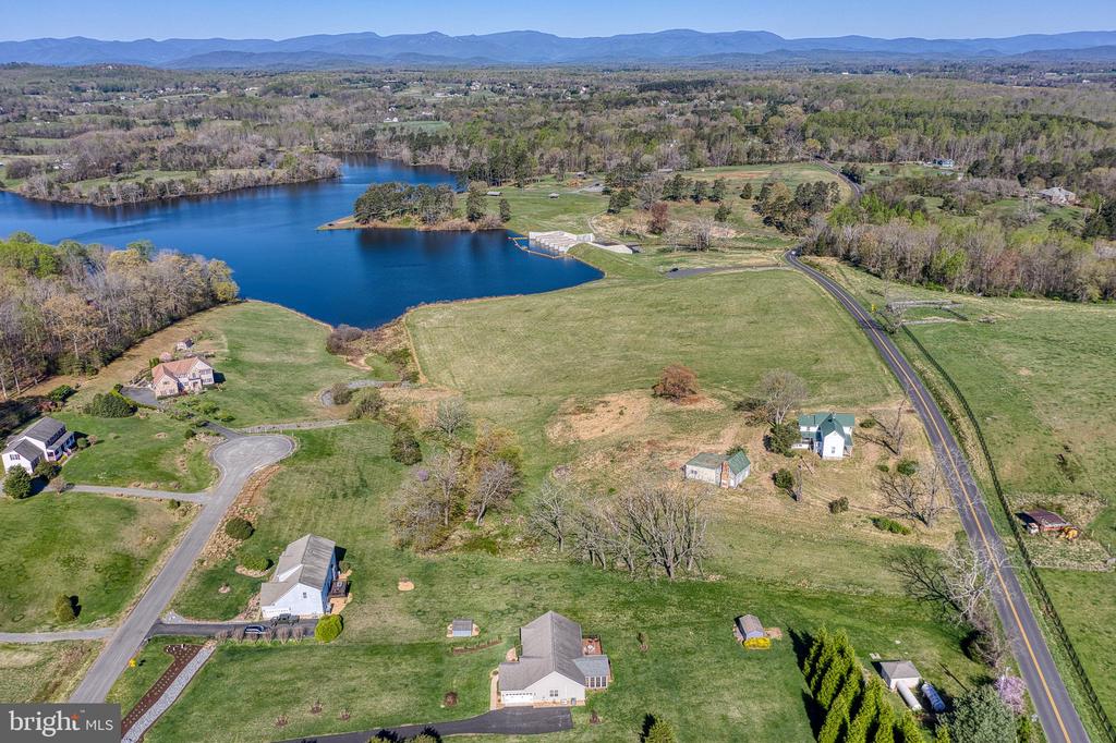 10080 MOUNTAIN RUN LAKE RD, CULPEPER, Virginia 22701, 4 Bedrooms Bedrooms, ,1 BathroomBathrooms,Residential,10080 MOUNTAIN RUN LAKE RD,VACU2010318 MLS # VACU2010318